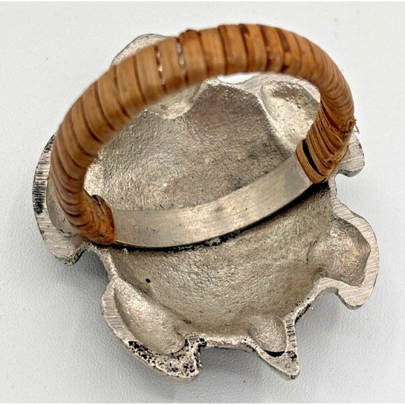 DII Design Imports Beach Sea Turtle Napkin Holder Rings Cast Brass Metal 5-Piece - Picture 6 of 9